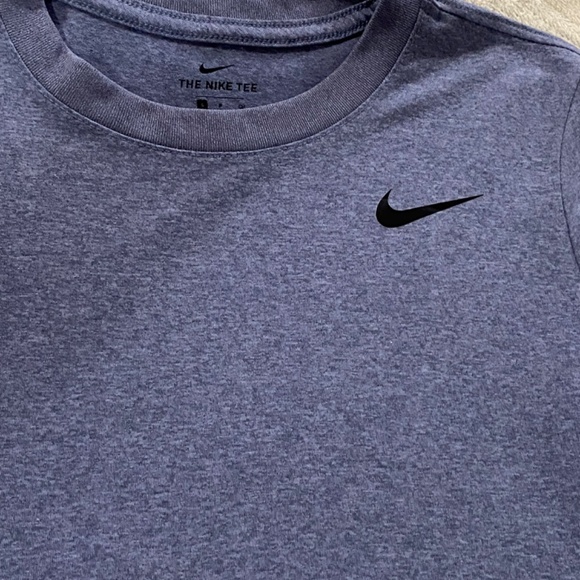 Women’s Nike t-shirt - Picture 2 of 4